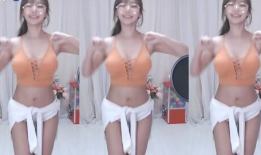 大胸美女跳舞视频,大胸美女展现迷人舞姿，视觉盛宴来袭！